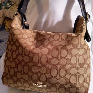 AUTHENTIC COACH PURSE